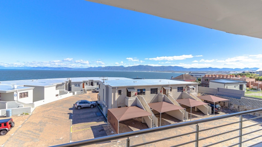 2 Bedroom Property for Sale in De Kelders Western Cape